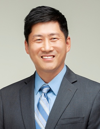 Dongwuk Cha Cumming, GA dentist