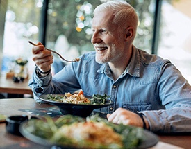 Man eating a healthy meal