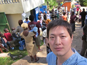 Dr. Brian Lee with patients on mission